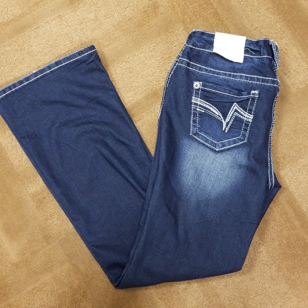Vanity Sasha Curvy Boot Jeans NWT